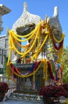 Prayer Temple in front of Cesares
