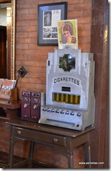 Cigarette machine
