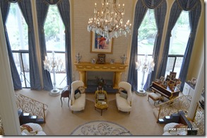 The mansion livingroom